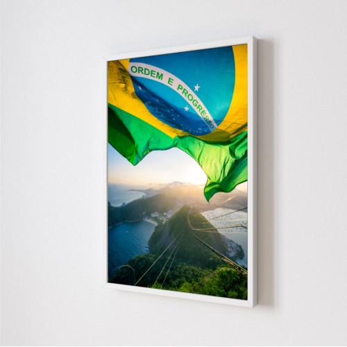 Quadro Decorativo Bandeira do Brasil em Adesivo com Moldura Caixa