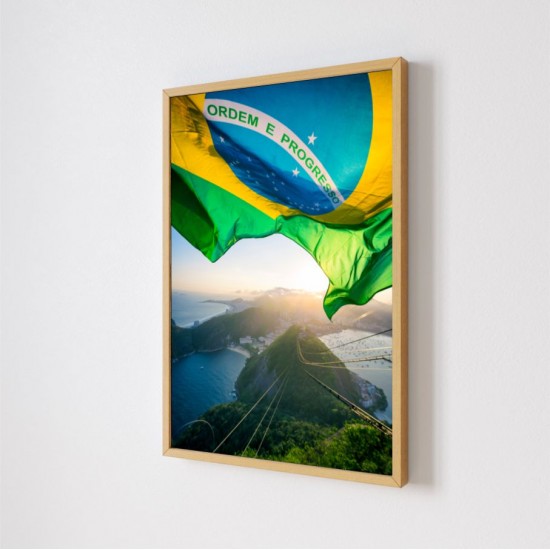 Quadro Decorativo Bandeira do Brasil em Adesivo com Moldura Caixa